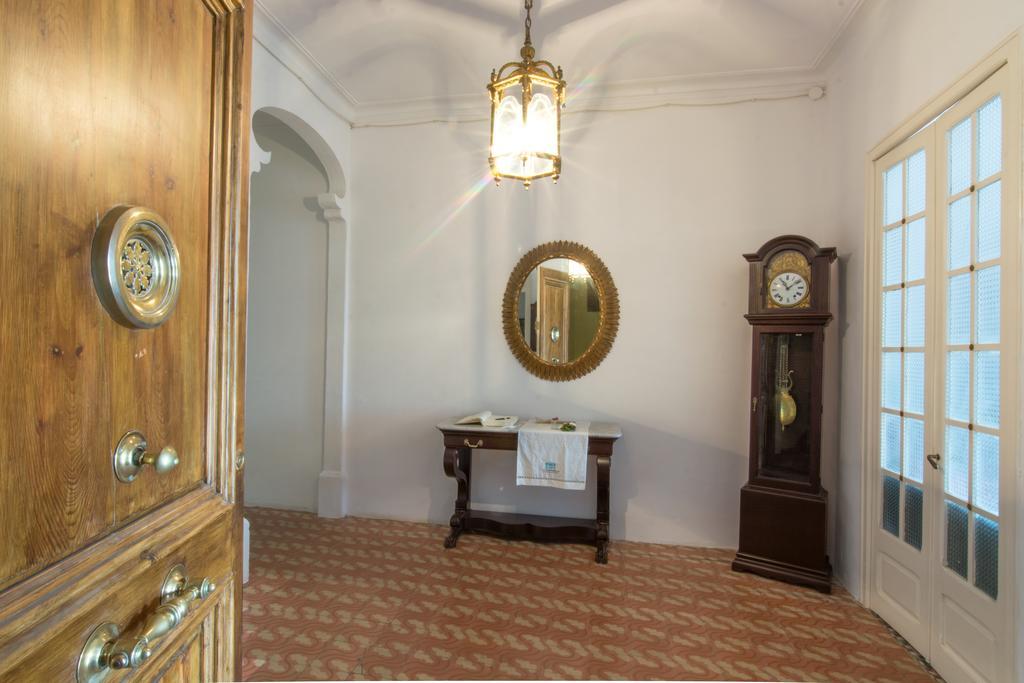 Cal Comabella Bed & Breakfast บาลาเกย์ ภายนอก รูปภาพ